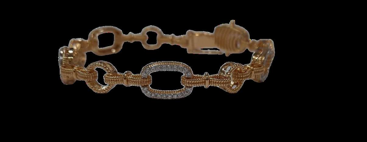 Fluted Gold Oval Link Diamond Bracelet